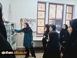 بازدید دانشجویان پردیس امام جعفر صادق (ع) از پژوهش سرای اداره کل آموزش و پرورش به مناسبت دهه سرآمدی آموزش 2