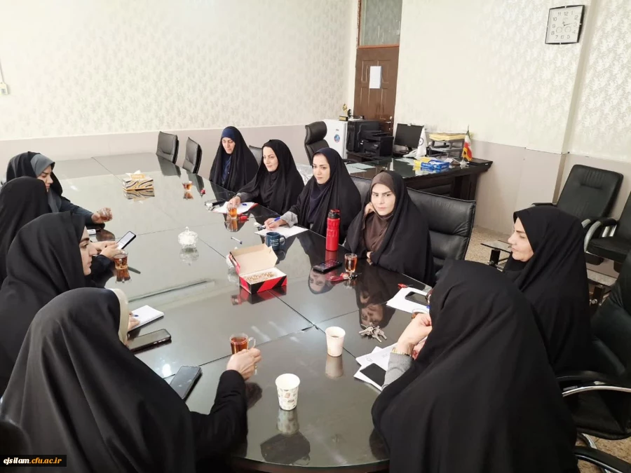 هفتمین جلسه شورای پردیس امام جعفر صادق (ع) برگزار شد

 2