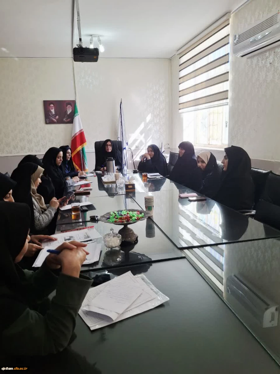 هشتمین جلسه از سلسله جلسات شورای پردیس امام جعفر صادق (ع) برگزار شد 2