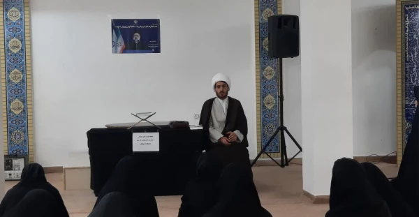 برگزاری «سلسله نشست های بررسی کتاب انسان ۲۵۰ ساله» 3